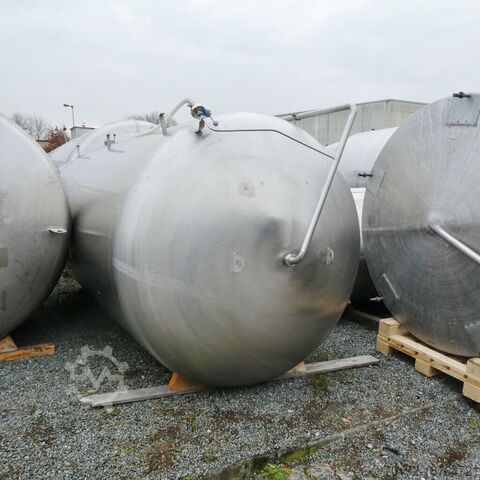 Напорный бак объемом 10400 литров из V2A  