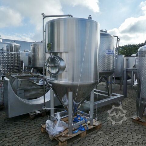 Неиспользованный сосуд объемом 1100 литров с возможностью нагрева/охлаждения под давлением из V2A  