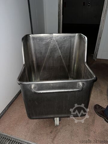 Контейнеры с желобками / Вемаги / Нормваген  