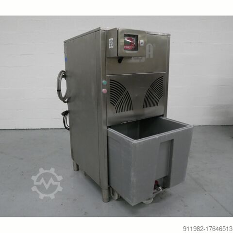 мясоперерабатывающее оборудование MAJA-Maschinenfabrik Machine à glace SAH 170L