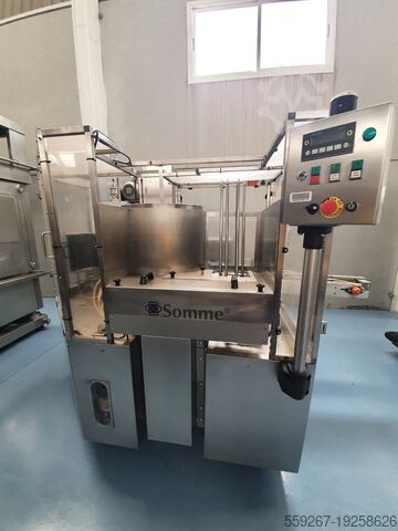 Автоматическая закаточная машина для банок SOMME 444 MILENIUM
