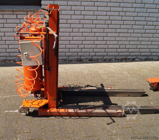 H. Подъемник для поддонов Kallesoe H. Kallesoe 