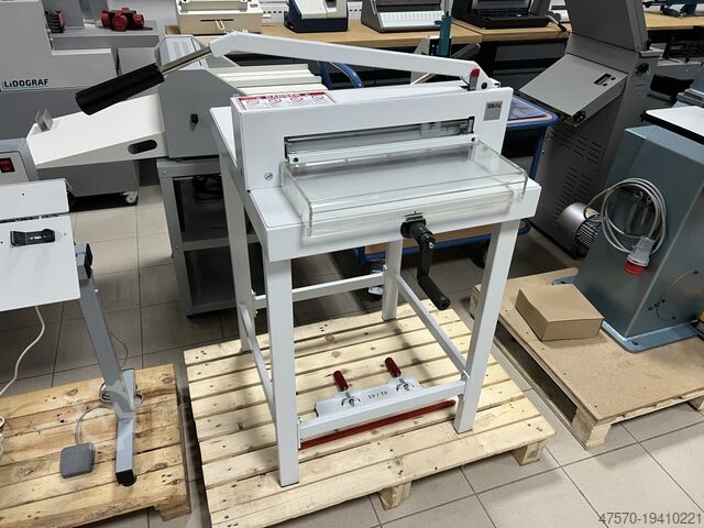 Машина для резки бумаги Paper cutting guillotine Ideal 4305