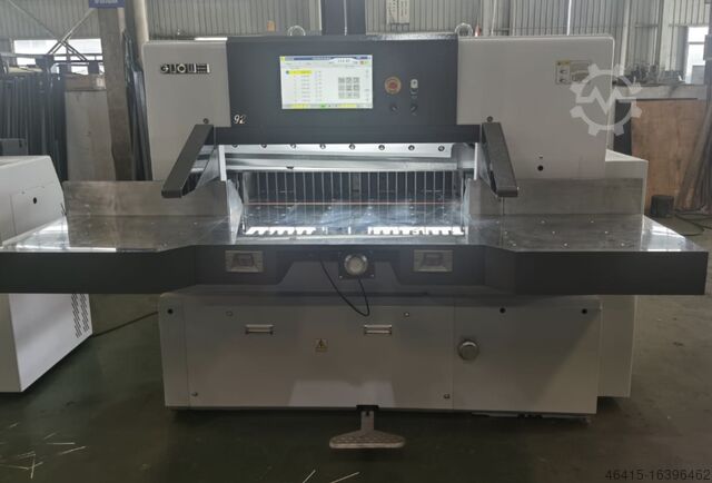 Машина для резки бумаги Guowei 92F+  Brand New