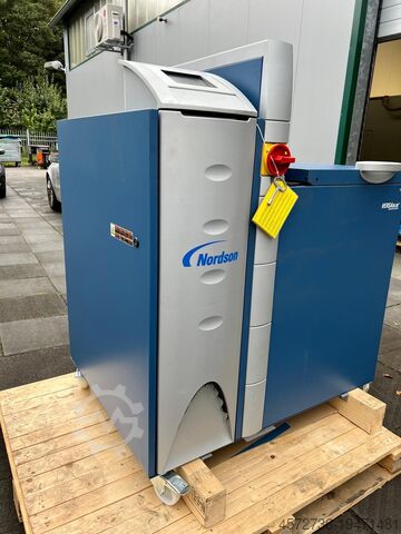 Клеевое связующее Nordson VersaBlue