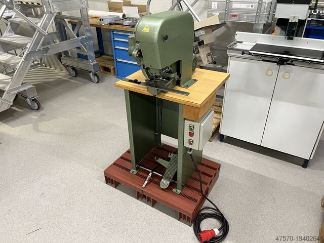 Глазковая машина HANG 103 LOK Eyeletting machine