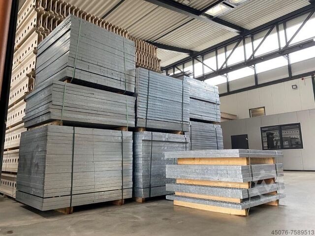 Решетки 1428x1250x50 мм 150шт. Gitterroste 1428x1250x50 mm verzinkt Maschenweite 65x65cm Tragstab Höhe 50mm