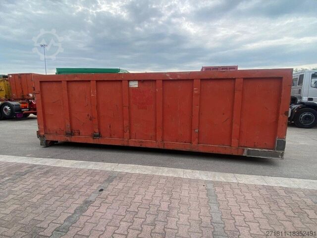 Контейнер с крюковым захватом  CONTAINER SCARRABILE USATO A CIELO APERTO