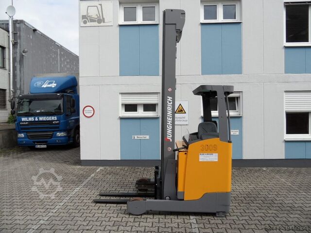 Ричтрак Jungheinrich ETV 216 - 9 m Triplex - alle Räder neu!