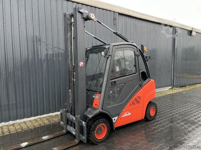 Вилочный погрузчик на сжиженном газе Linde H25T