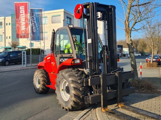 Вездеходный вилочный погрузчик Manitou M50.4