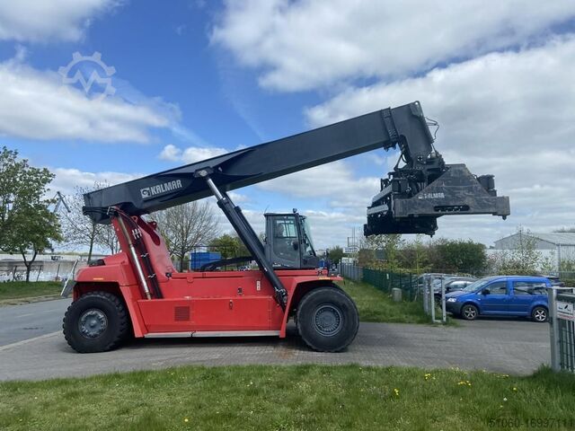Ричстакер с полным контейнером Kalmar DRG450-60C5