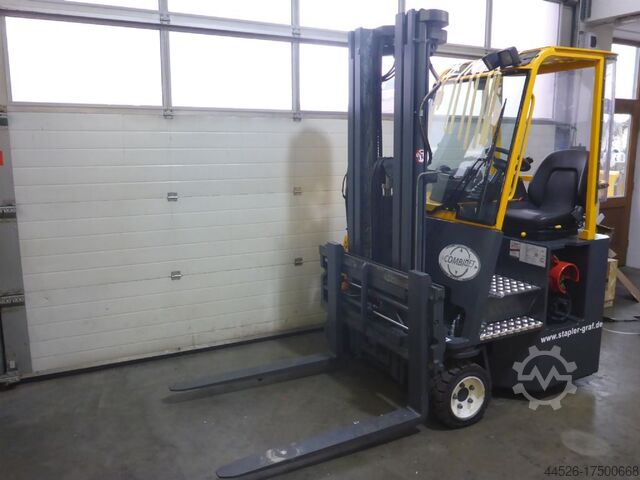 Четырехсторонний боковой загрузчик Combilift C3000