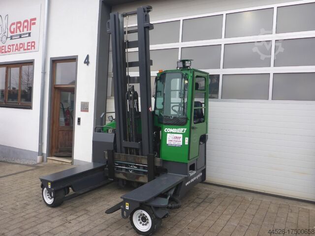 Четырехсторонний боковой загрузчик Combilift C4000