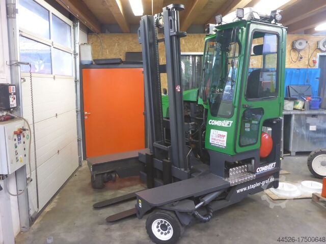 Четырехсторонний боковой загрузчик Combilift C4000