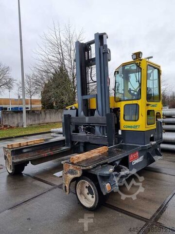 Четырехсторонний боковой загрузчик Combilift C12000
