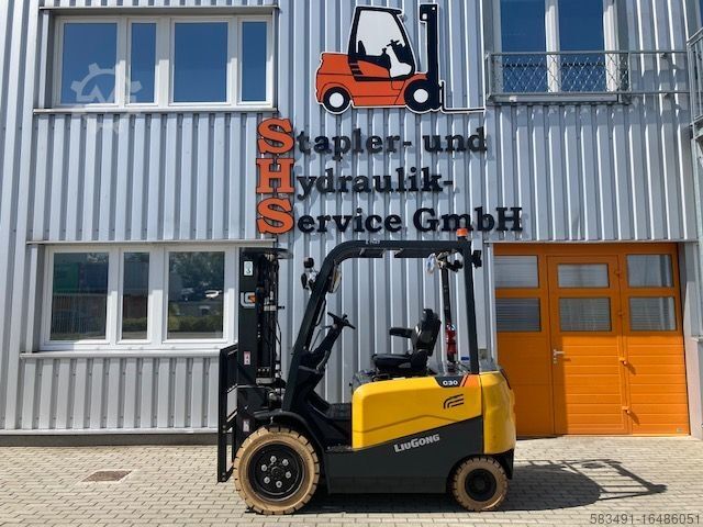 Электрический 4-х колесный вилочный погрузчик Liugong CLGA30-S/C (ohne Batterie)