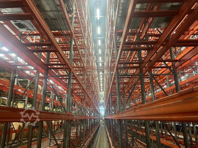 Многоярусный склад 200 lfm Palettenregal Schäfer Palflex 