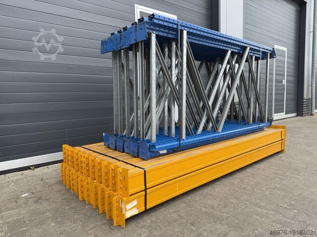 система стеллажей для поддонов на многоярусном складе полка Jung Heinrich Esmena Regallänge: 42,37 lfm.