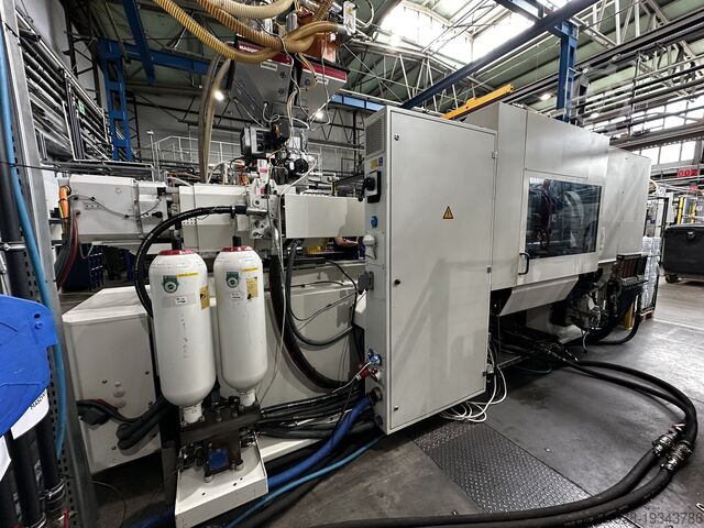 Машина для литья под давлением Battenfeld HM 300/1330