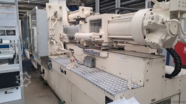 Машина для литья под давлением KraussMaffei KM 420 - 2700 C1