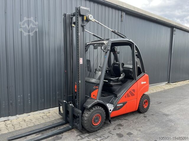 Вилочный погрузчик на сжиженном газе Linde H25T-02