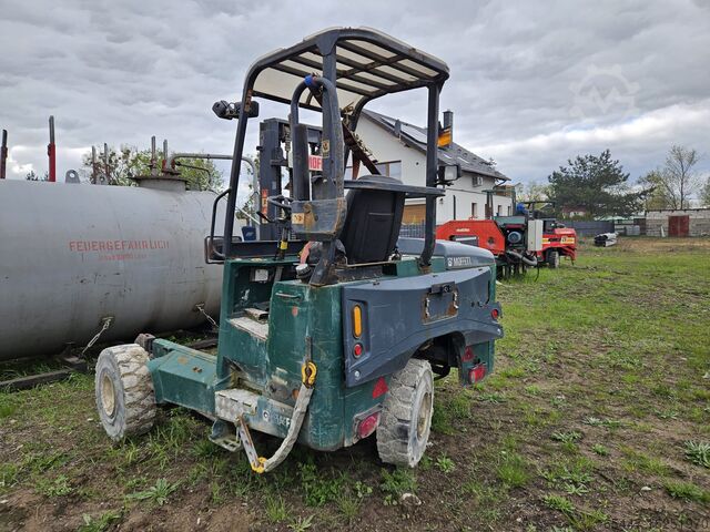 Вилочный погрузчик Moffett Moffett m7