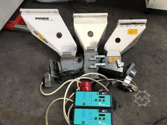 Дозировочно-смесительный узел Piovan MDT 14 Dosier-Einfärbanlage