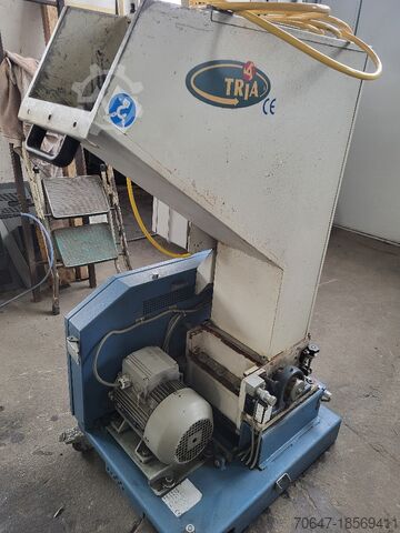 режущая фреза 3 кВт TRIA 22-20 BL-T