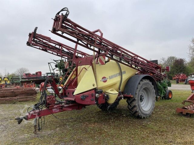 Разбрасыватель удобрений Hardi Navigator 4000