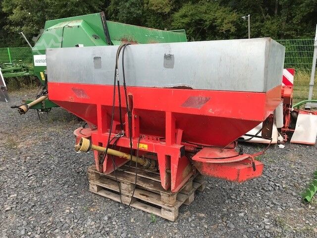 Разбрасыватель удобрений Rauch Alpha 1101