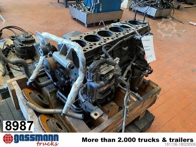 Сельскохозяйственная машина Iveco 6-Zylinder Motor defekt