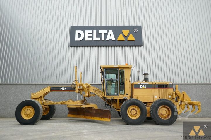 Грейдер Caterpillar 140H