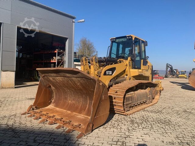 Гусеничный погрузчик Caterpillar 973D