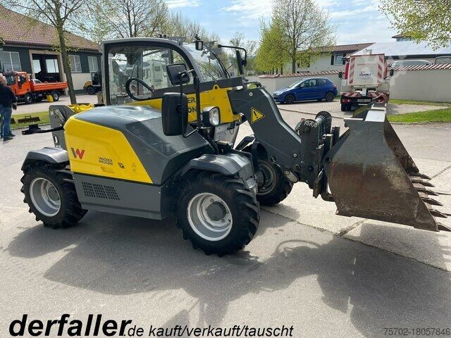 Терминальный тягач Weidemann T4512