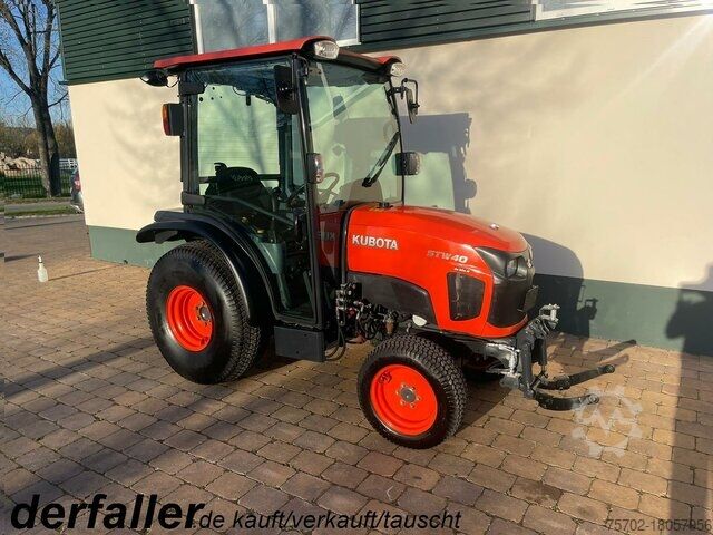 Терминальный тягач Kubota STW40 Allrad Schlepper und Bahnplaner