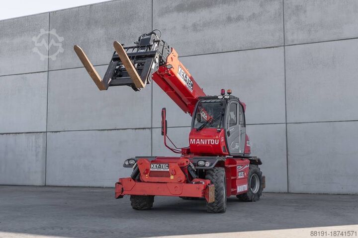 Телескопический погрузчик Manitou MRT 2150 Plus