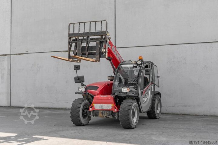 Телескопический погрузчик Manitou MT 625 H