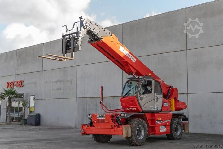 Телескопический погрузчик Manitou MRT 3050+