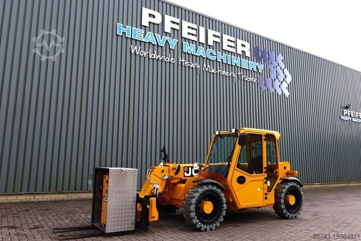 Телескопический погрузчик JCB 525-60E Guarantee! Fully Electric, 2500kg Capacity