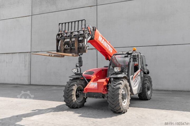 Телескопический погрузчик Manitou MT 930