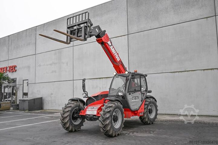 Телескопический погрузчик Manitou MT 932