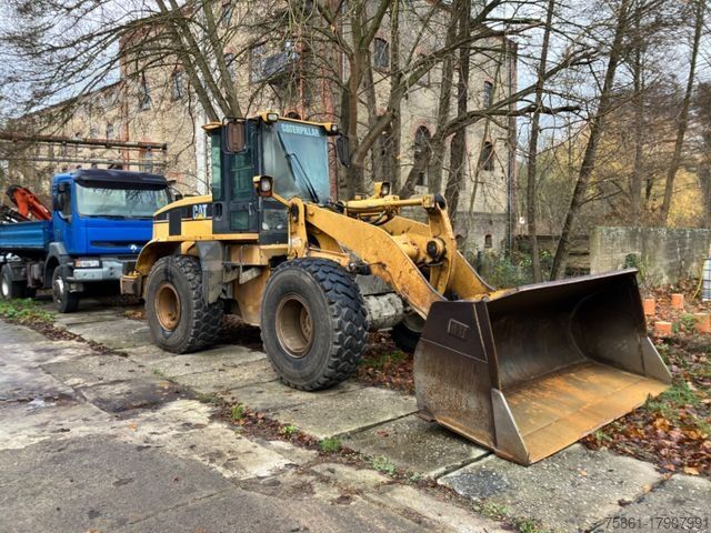 Погрузчик с колёсным шасси CATERPILLAR 938G