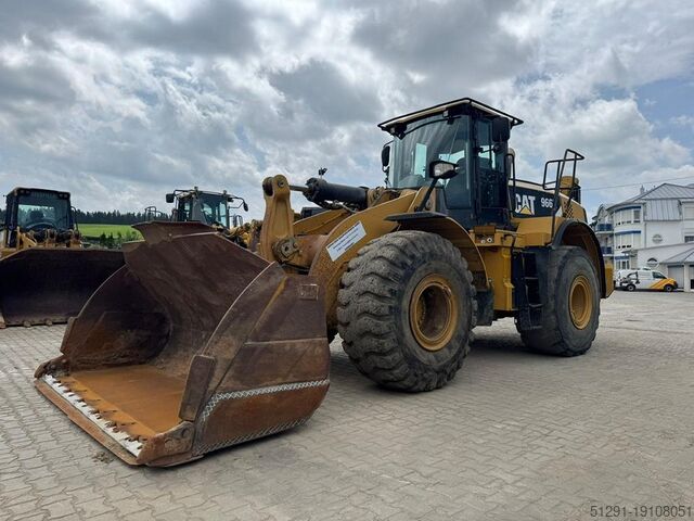 Колесный погрузчик Caterpillar 966K