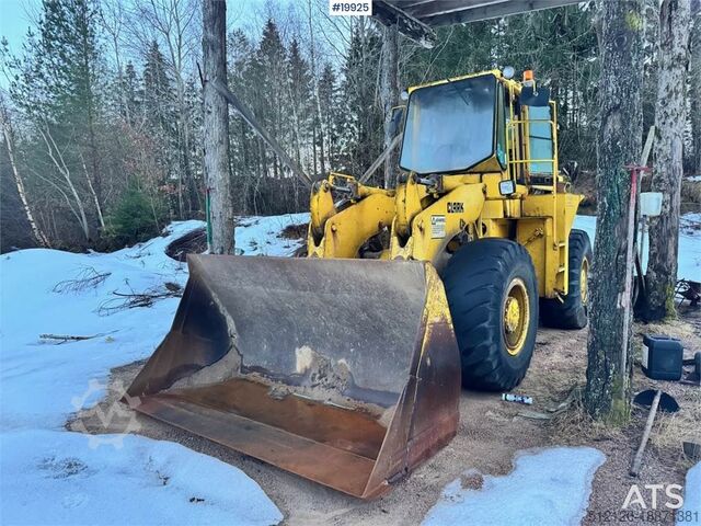 Колесный погрузчик Clark 75B Wheel Loader w/ Bucket.