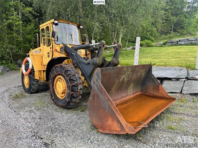 Колесный погрузчик Volvo LM 846 Wheel Loader w/ Bucket. Partially Rep. Obje