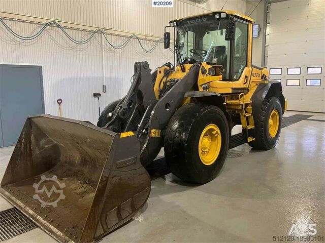 Колесный погрузчик Volvo L70F wheel loader w/ bucket from 2021