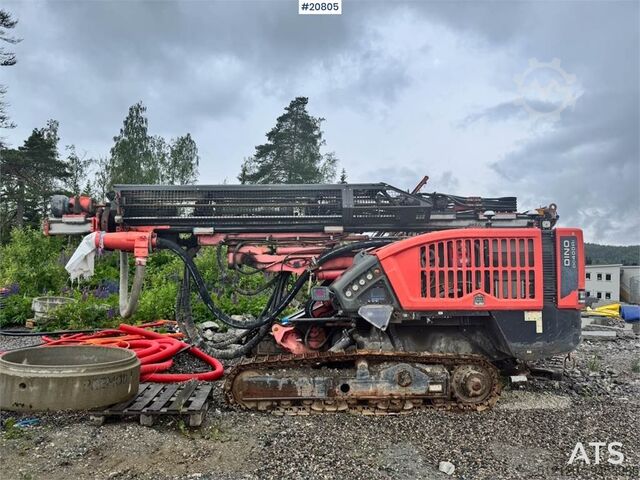 Земляная бурильная машина Sandvik Dino DC400RI Drilling Rig.