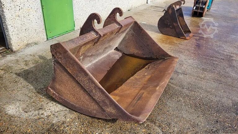 Лопата Diversen Graafbak CW30