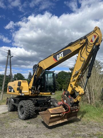 Колесный погрузчик Caterpillar M316D